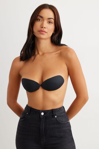 Review: The Supportive Gatherall Adhesive Bra Is Now on Sale