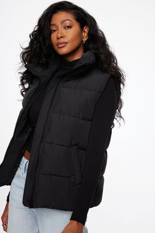 Quilted Long Puffer Vest Black
