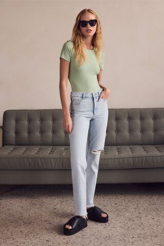 THE HIGH RISE STRAIGHT LEG JEANS – KATE JUNE