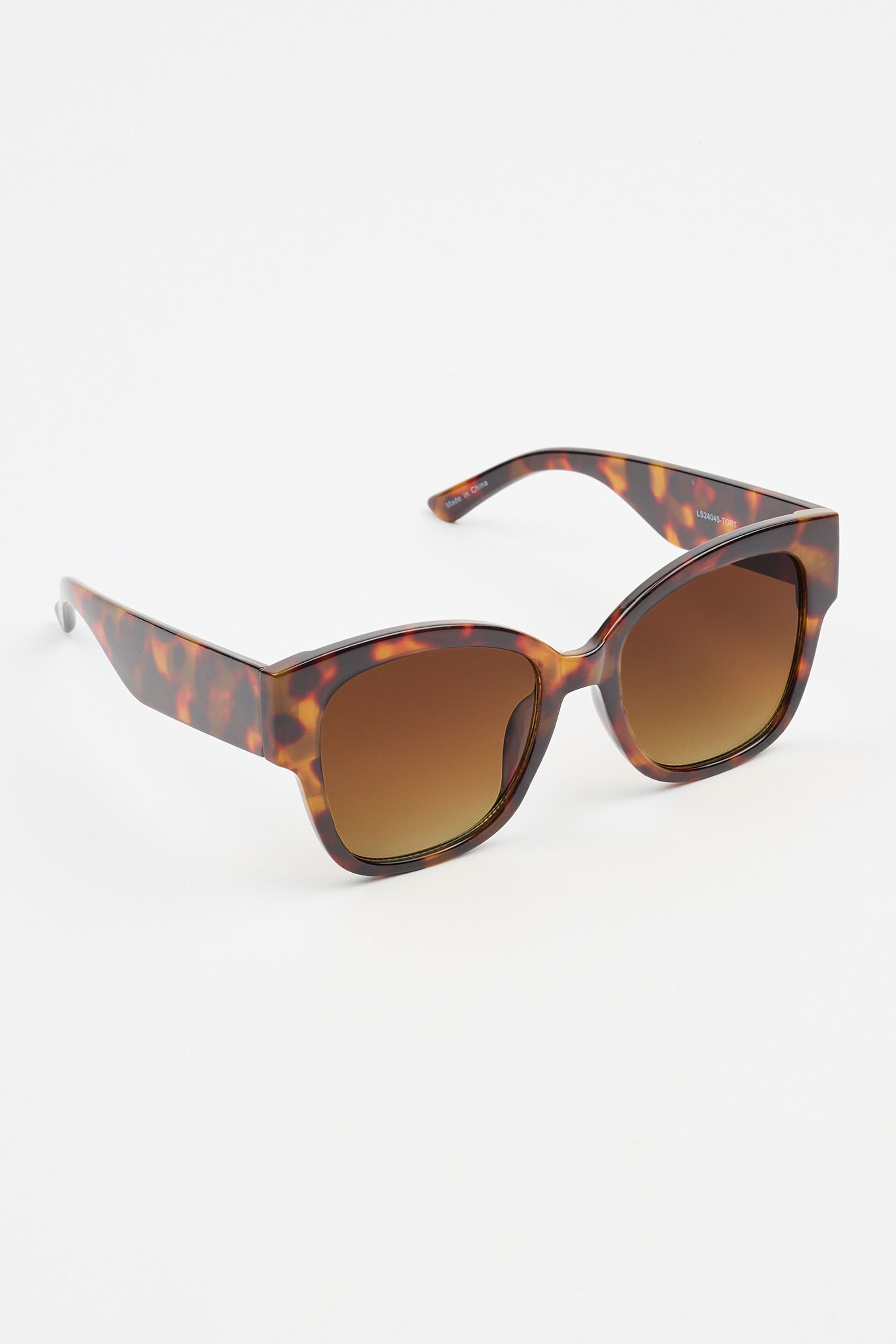 Oversized Wide Temple Sunglasses