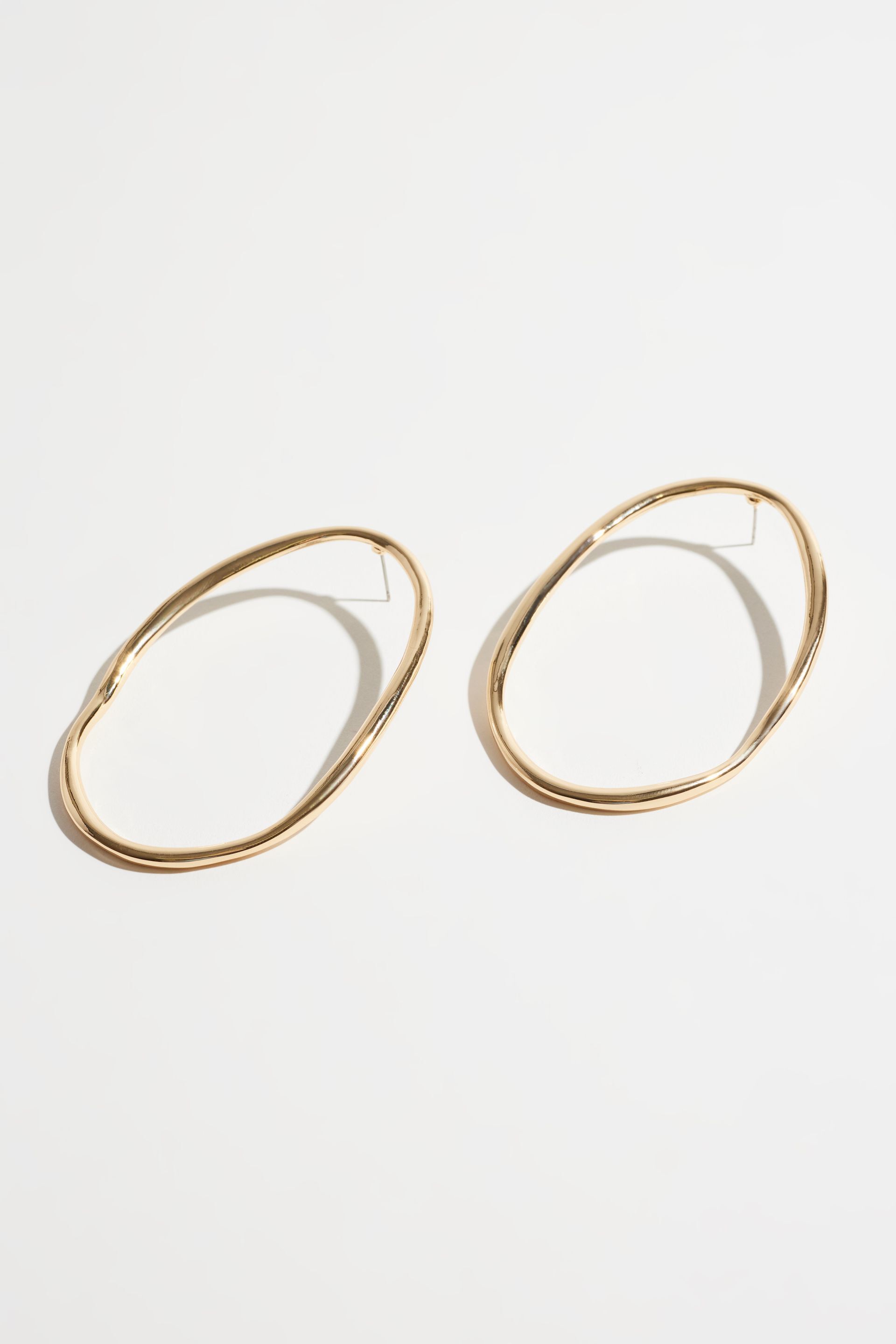 Flat Thin Oval Earrings