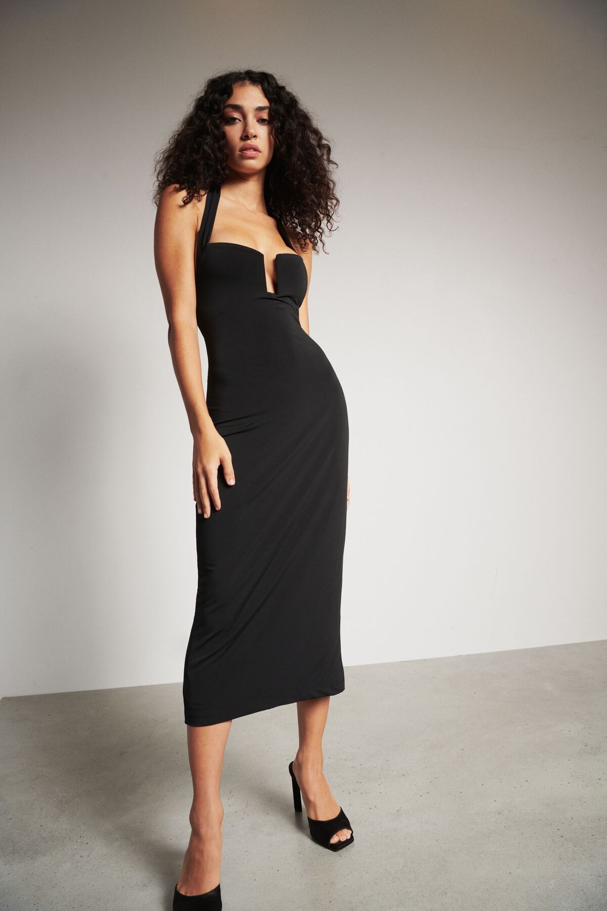 Halter Bodycon Midi Dress Dynamite 